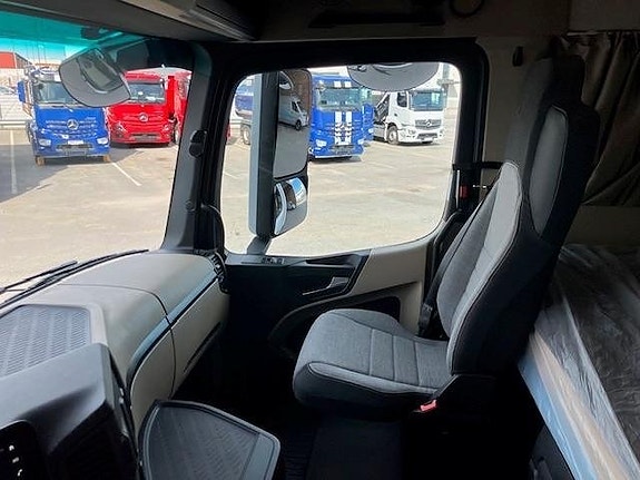 Mercedes-Benz Actros V 2548 LS 6x2/2 10 of 20