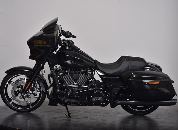 Harley-Davidson Street Glide SPARA 29 700:- / Provkörd endast 2 mil!! 4 of 17