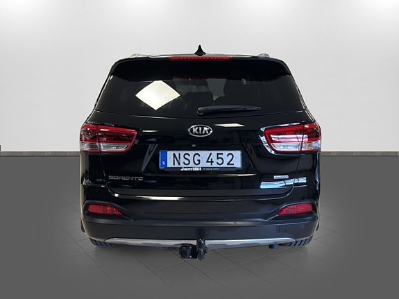 Kia Sorento 5 of 18