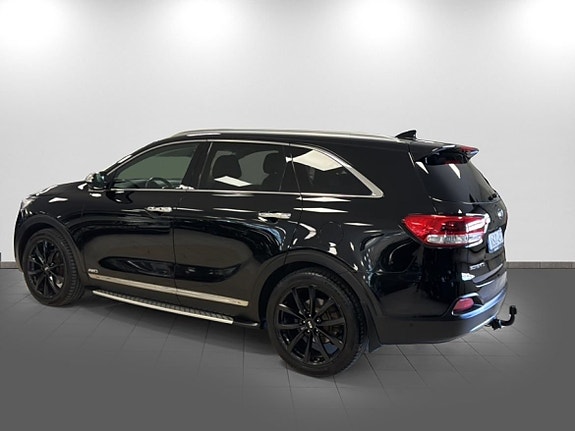 Kia Sorento 6 of 18