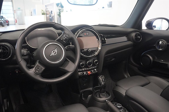 MINI Cooper 8 of 10