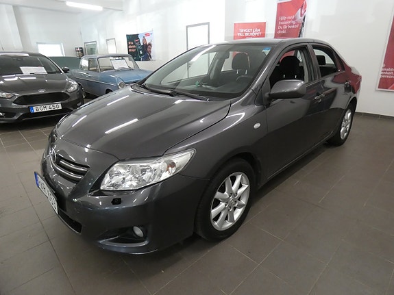 Toyota Corolla 3 of 16