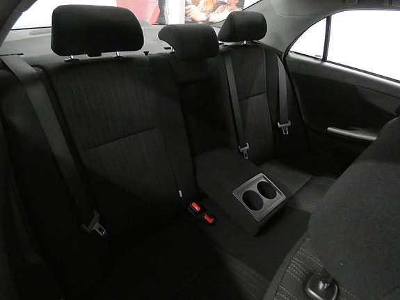 Toyota Corolla 15 of 16