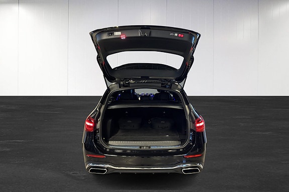 Mercedes-Benz C300 22 of 23