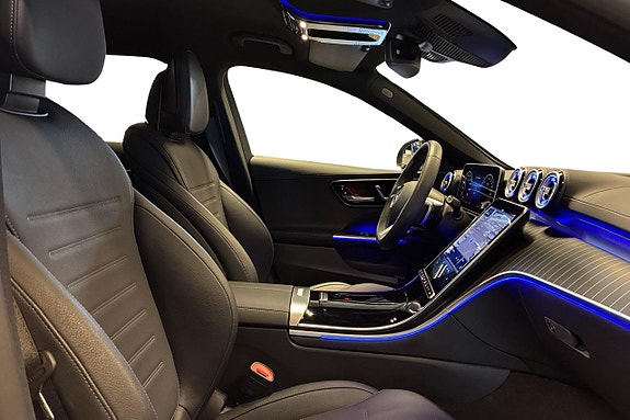 Mercedes-Benz C300 16 of 23