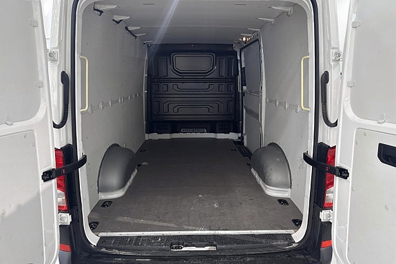 Volkswagen Crafter 35 16 of 22