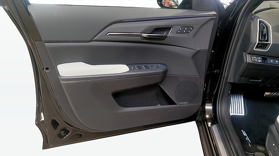 Kia EV5 11 of 13