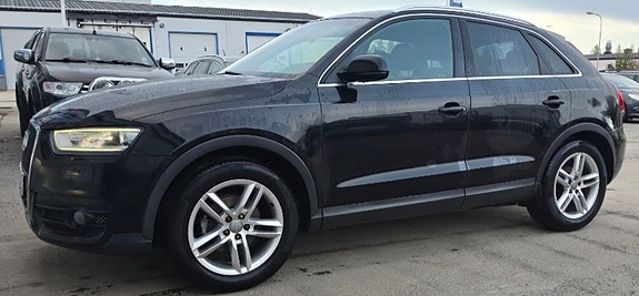 Audi Q3 2 of 6