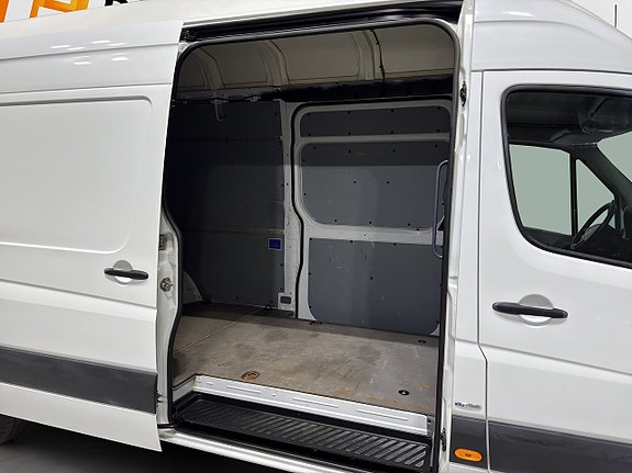 Mercedes-Benz Sprinter 319 10 of 18