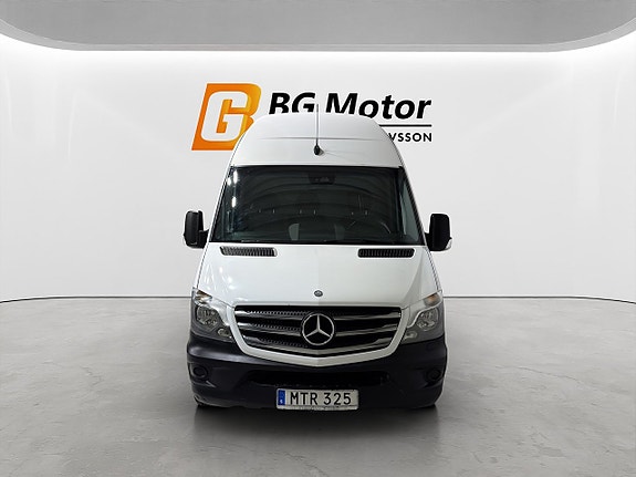 Mercedes-Benz Sprinter 319 2 of 18