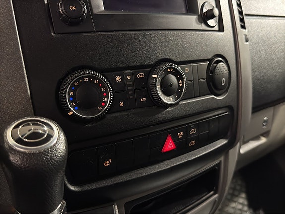Mercedes-Benz Sprinter 319 15 of 18