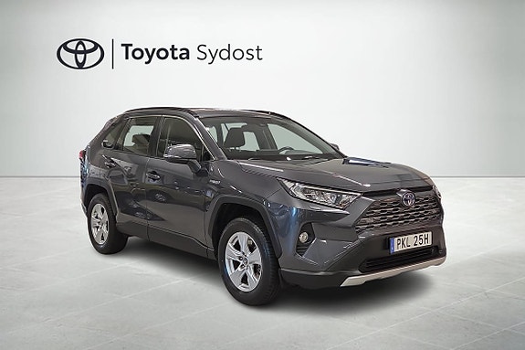 Toyota RAV4 7 of 20
