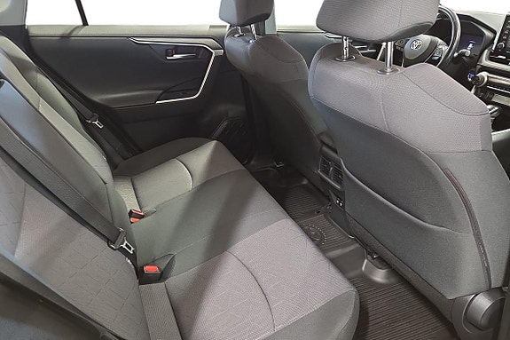 Toyota RAV4 16 of 20