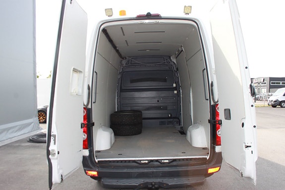 Volkswagen Crafter 35 8 of 11
