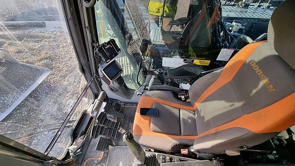 Doosan DX 255 LC-5 5 of 8
