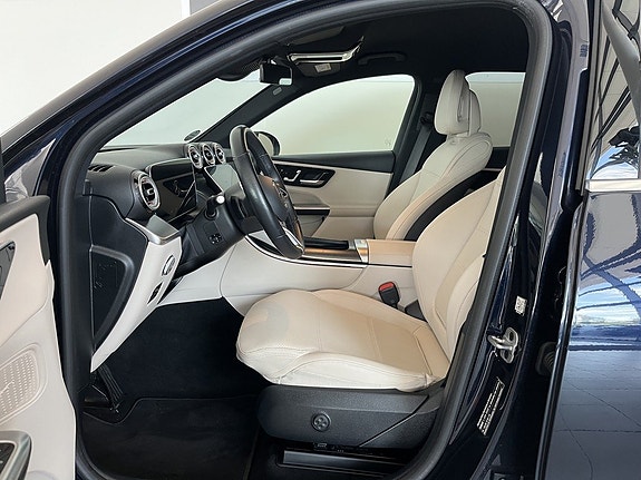 Mercedes-Benz GLC300 de 5 of 14