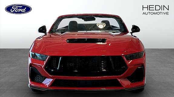 Ford Mustang 8 of 15