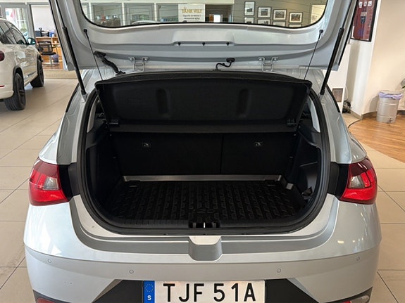 Hyundai i20 7 of 17