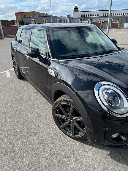 MINI Cooper S 5 of 6