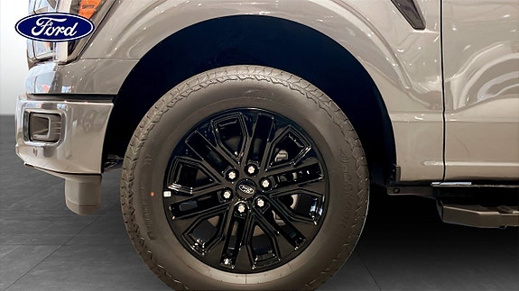 Ford F-150 9 of 11