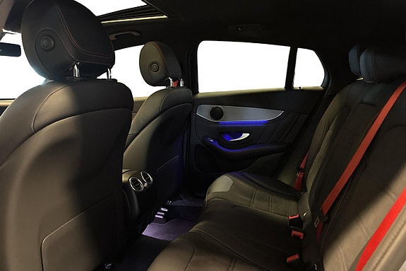 Mercedes-Benz GLC300 de 15 of 23