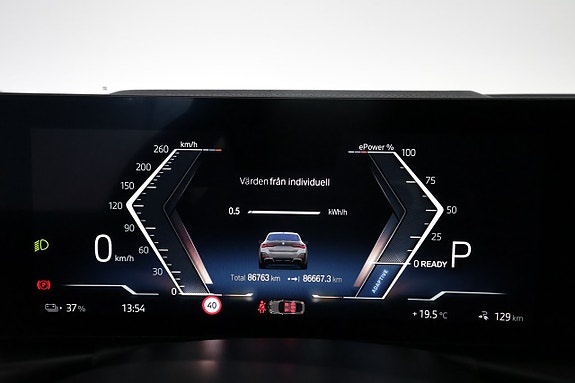 BMW i4 16 of 29