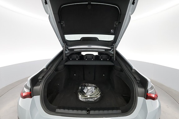 BMW i4 27 of 29