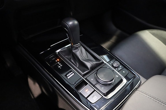 Mazda CX-30 14 of 19