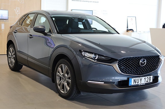 Mazda CX-30 4 of 19