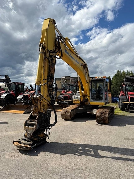 New Holland E 215 B 9 of 12