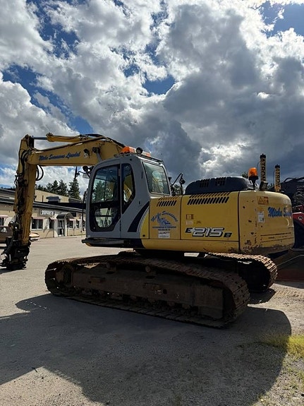 New Holland E 215 B 5 of 12