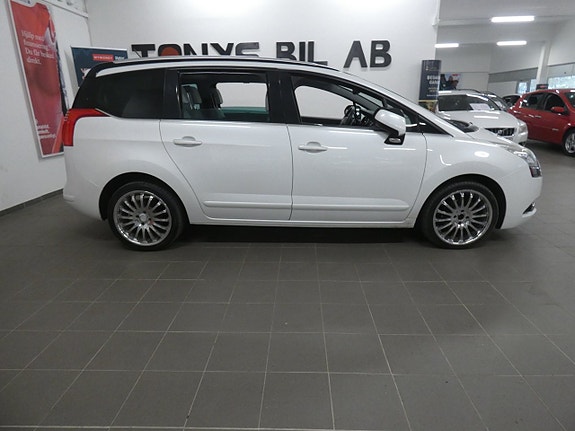 Peugeot 5008 6 of 17