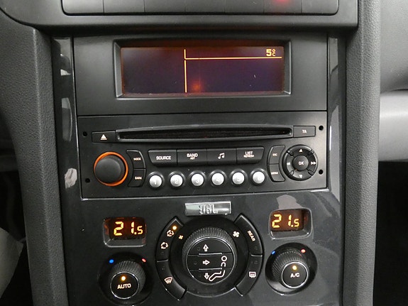 Peugeot 5008 8 of 17