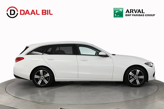 Mercedes-Benz C300 5 of 28