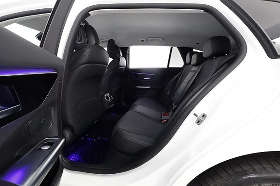 Mercedes-Benz C300 12 of 28