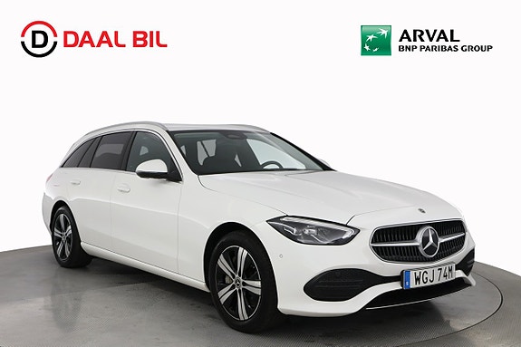 Mercedes-Benz C300 3 of 28