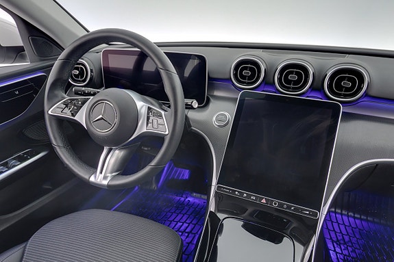 Mercedes-Benz C300 15 of 28