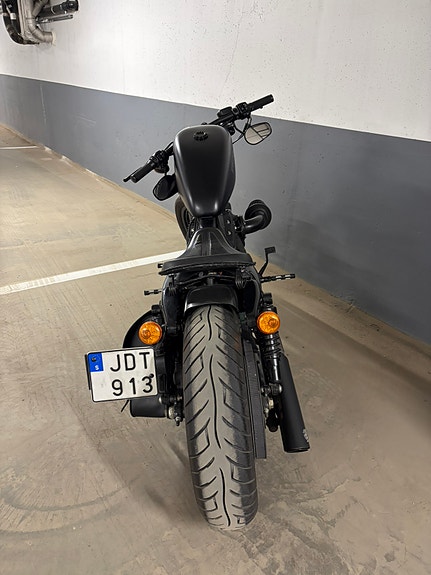 Harley-Davidson Iron 883 3 of 5