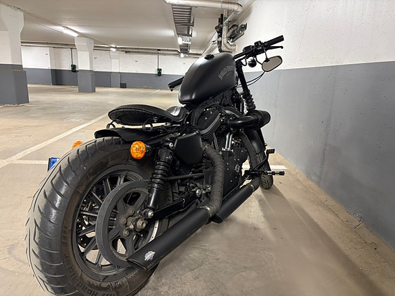 Harley-Davidson Iron 883 4 of 5