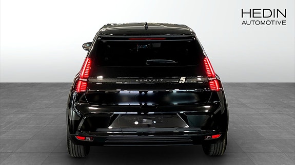 Renault 5 E-Tech 7 of 9
