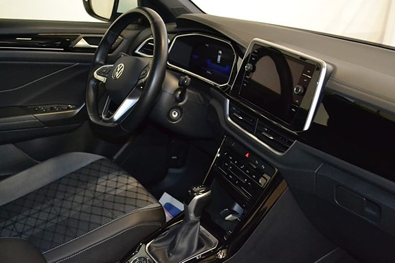 Volkswagen T-Roc 8 of 12