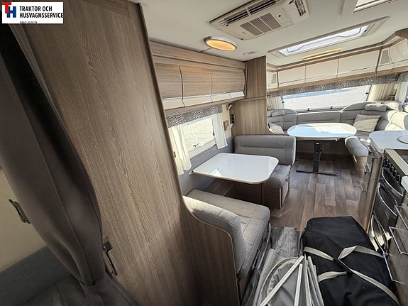 Kabe ROYAL 740 GXL KS med Dinette, AC, Förtält, -18 15 of 21