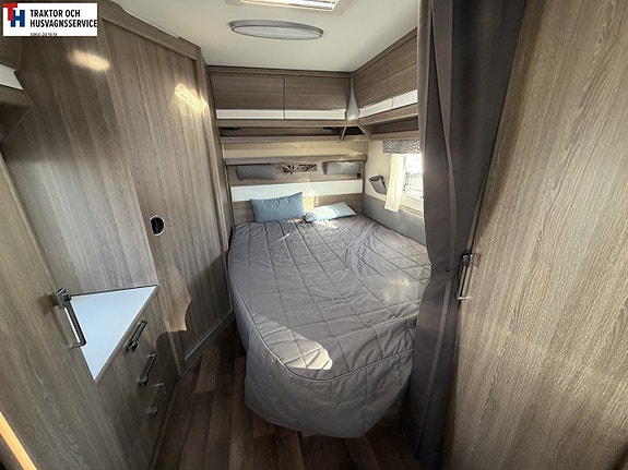 Kabe ROYAL 740 GXL KS med Dinette, AC, Förtält, -18 11 of 21
