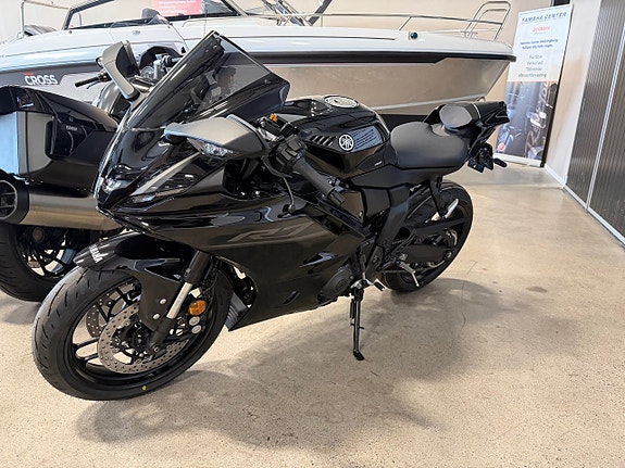 Yamaha R7 ABS 5 of 6
