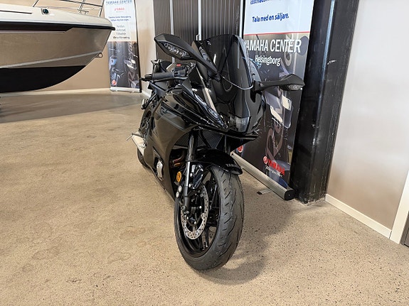 Yamaha R7 ABS 4 of 6