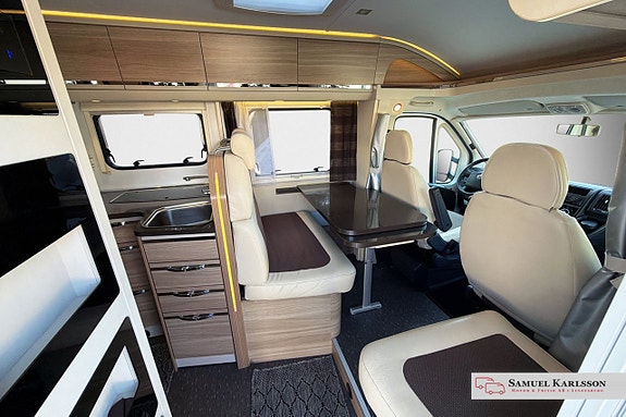 Adria Coral S 670 SLT | Långbäddar | Solcell 9 of 23