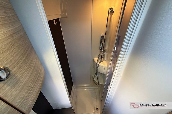 Adria Coral S 670 SLT | Långbäddar | Solcell 18 of 23