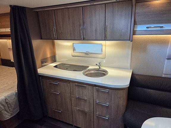 Kabe Classic 520 XL KS Nybes 6 of 18