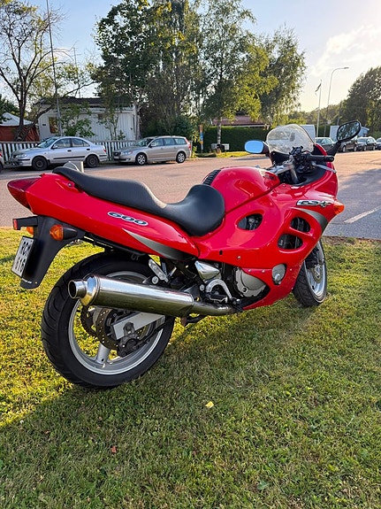 Suzuki Cycles GSX600F Katana 0.6 3 of 12