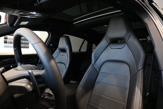 Porsche Panamera 4 20 of 28